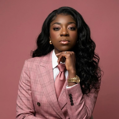 Aysha MBAYE, L’ORCHESTRATRICE DE LA CREDIBILITE FEMININE