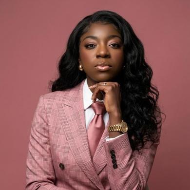 Aysha MBAYE, L’ORCHESTRATRICE DE LA CREDIBILITE FEMININE